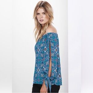 THREE EIGHTY TWO SKYLER TIE SLEEVE ON/OFF SHOULDER SZ SMALL NEW W/O TAGS